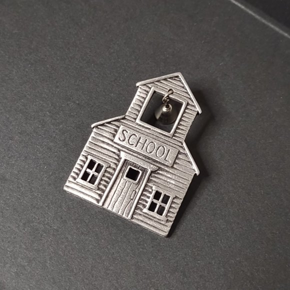 Metal School House With Bell Brooch - Picture 8 of 8